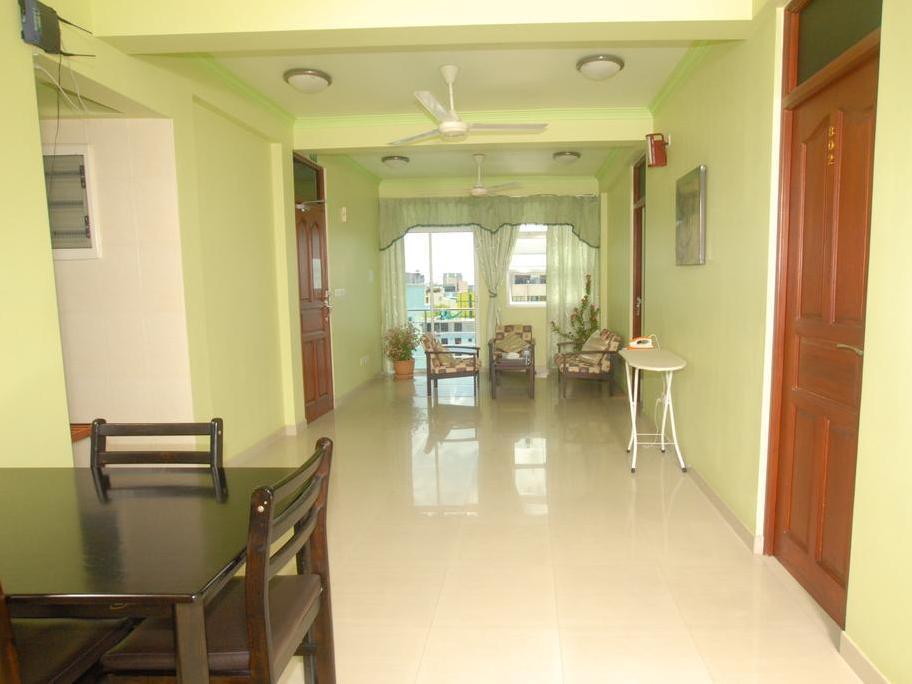 House Clover Malé Exterior foto